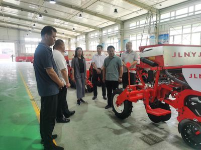 东北农业大学副校长陈庆山带队赴北安市开展农机装备产学研调研