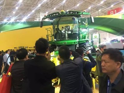 约翰迪尔全线解决方案闪耀全国农机展